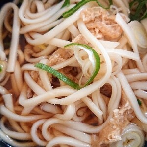 駅蕎麦屋のかけうどん【和食・主食】